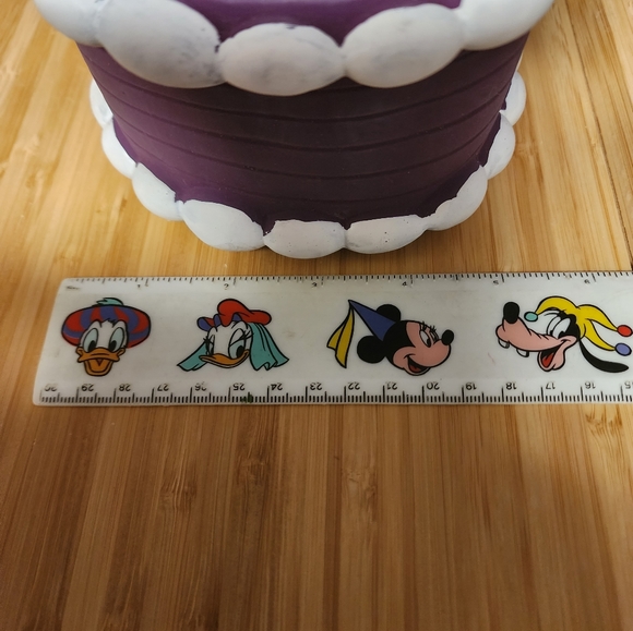 NWT Buttons and Bones Squeaky Dog Toy in Birthday Cake Shape - Picture 6 of 6